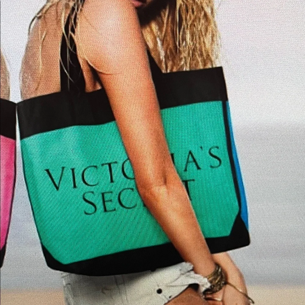 New!‎ Victoria's Secret Colorblock Weekend Bag